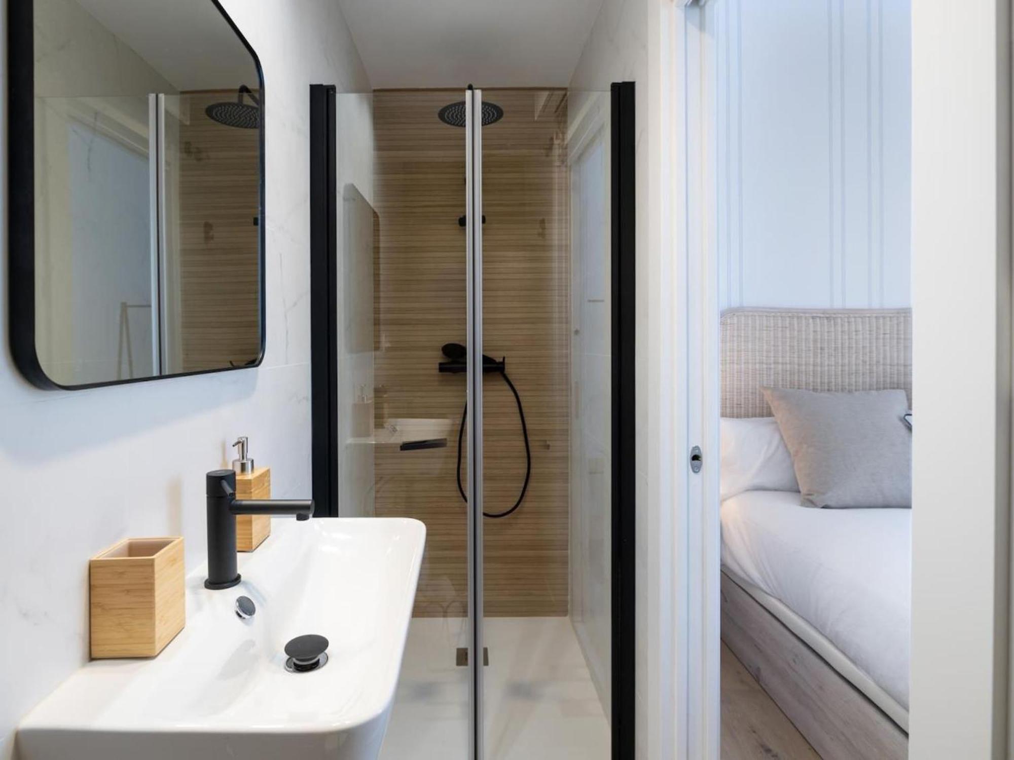 Bright And Elegant Gran Via Apartments กรานาดา ภายนอก รูปภาพ