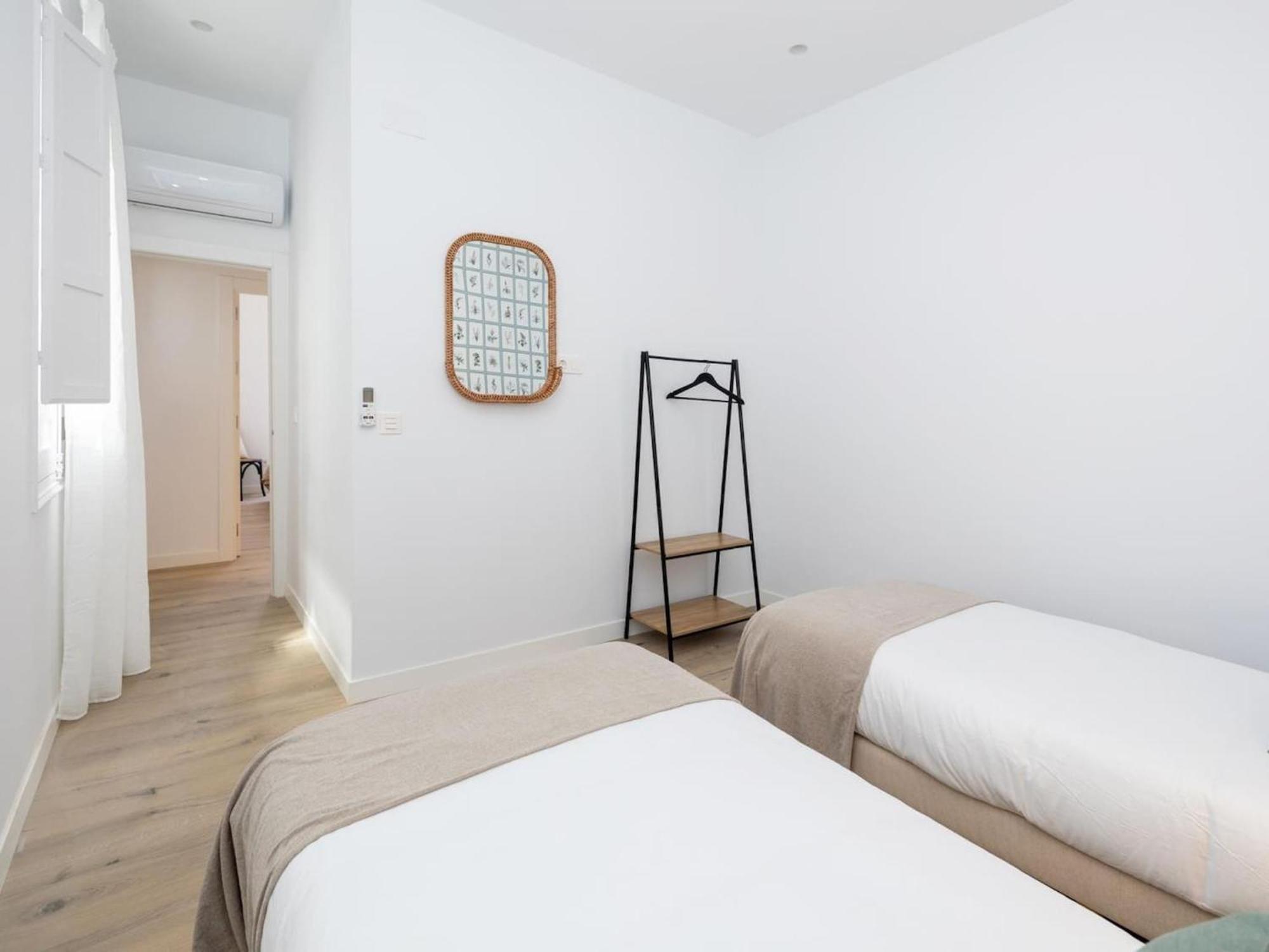 Bright And Elegant Gran Via Apartments กรานาดา ภายนอก รูปภาพ